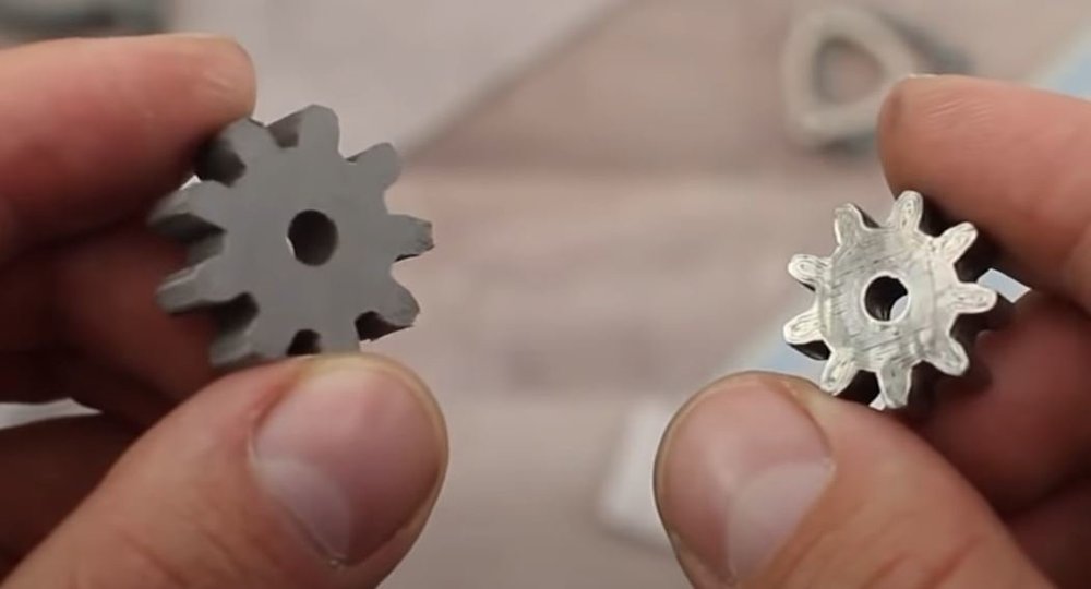 فیلامنت فلزی پرینت سه بعدی قطعات فلزی مستحکم یا قابل استفاده را مستقیماً از بستر چاپ خارج نمی کند